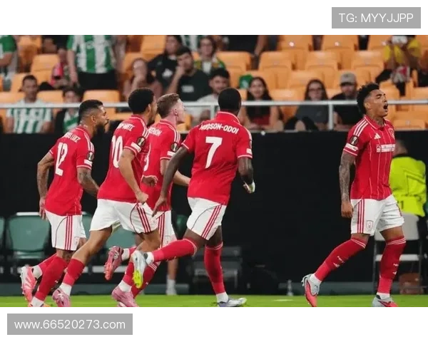 沃克-史密斯:球队迎战诺丁汉信心十足 沃克-史密斯:球队迎战诺丁汉信心十足